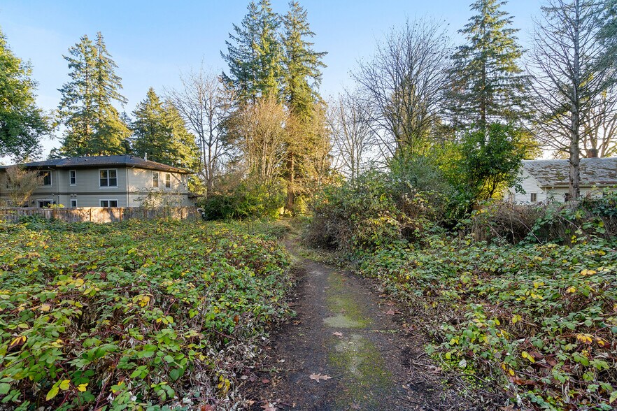 More Photos Of 4905 Upper Dr, Lake Oswego Land For Sale
