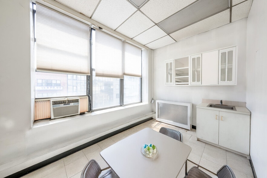 Primary Photo Of 187-193 Canal St, New York Storefront Retail Office For Lease