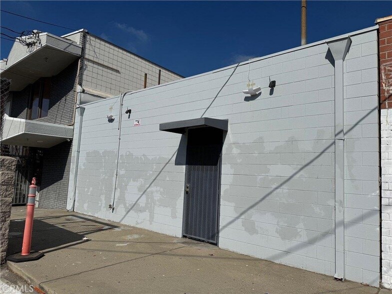 More Photos Of 250 S Glendora Ave, West Covina Freestanding For Sale