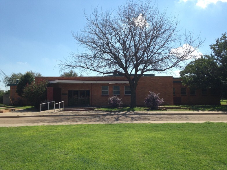 More Photos Of 9709 7th Dr, Lubbock Loft Creative Space For Lease