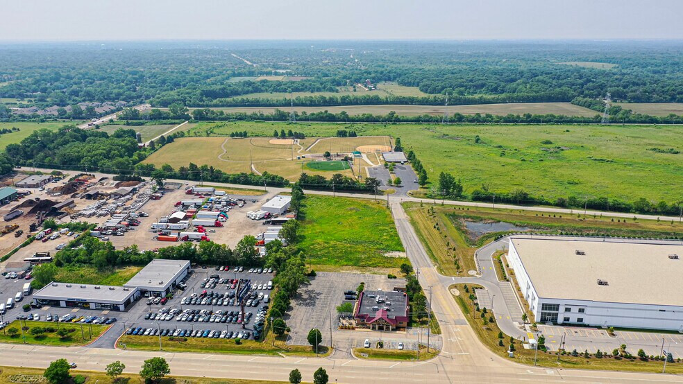 More Photos Of 27W371 North Ave, West Chicago Restaurant For Sale