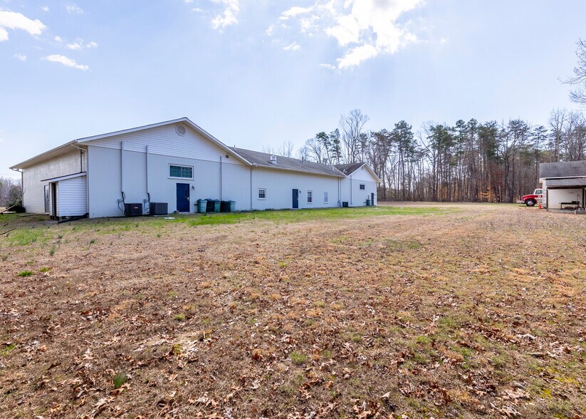 More Photos Of 1667 Cartersville Rd, Cartersville Flex For Sale