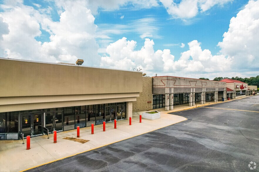 More Photos Of 9176 Highway 278, Covington Unknown For Lease