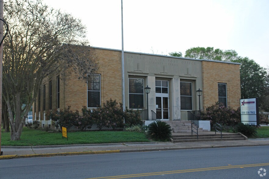 More Photos Of 538 Main St, Liberty Post Office For Lease