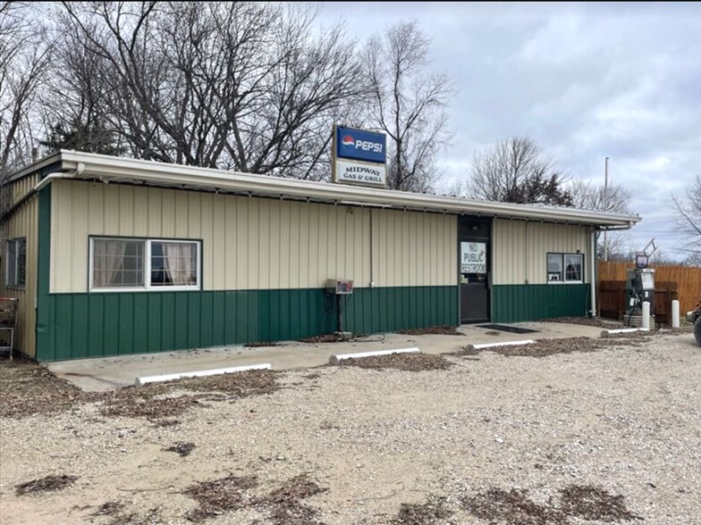Primary Photo Of 510 E Main St, Atlanta Convenience Store For Sale