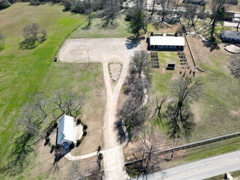 More Photos Of 14347 C R 192 rd, Tyler Lodge Meeting Hall For Sale