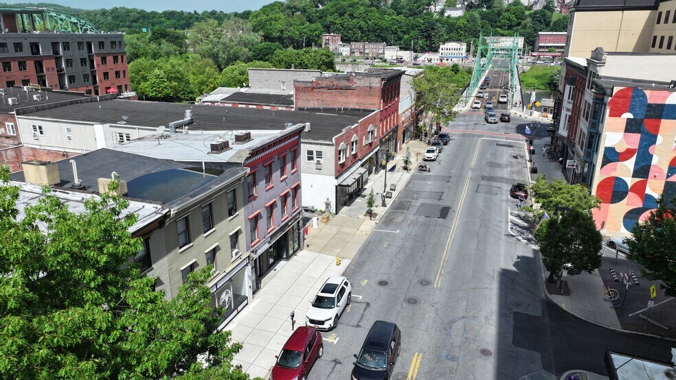 More Photos Of 135-137 Northampton St, Easton Storefront Retail Residential For Lease