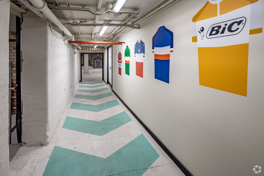 More Photos Of 56 Oxford St, Manchester Office For Lease