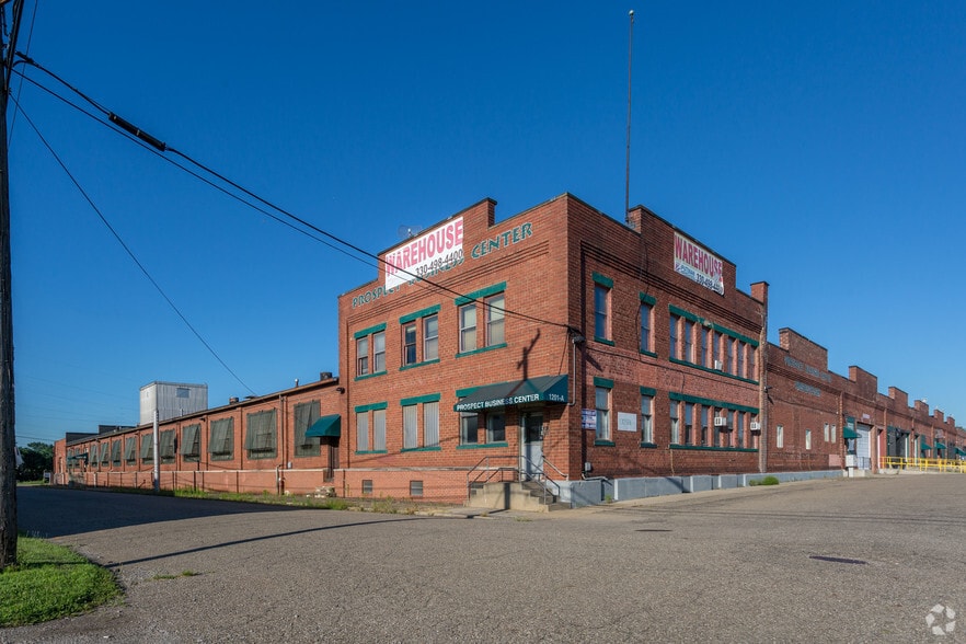 Primary Photo Of 1502 12th St SW, Canton Warehouse For Lease