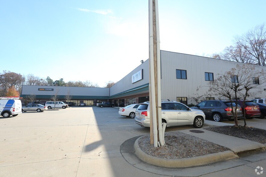 More Photos Of 9648 Maumelle Blvd, North Little Rock Light Distribution For Lease