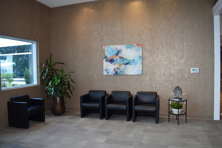 More Photos Of 5000 Dearborn Cir, Mount Laurel Medical For Lease