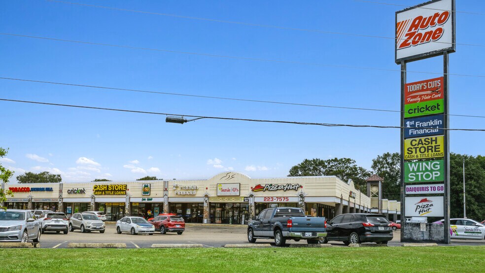 More Photos Of 4404-4446 W 7th St, Texarkana Storefront For Lease