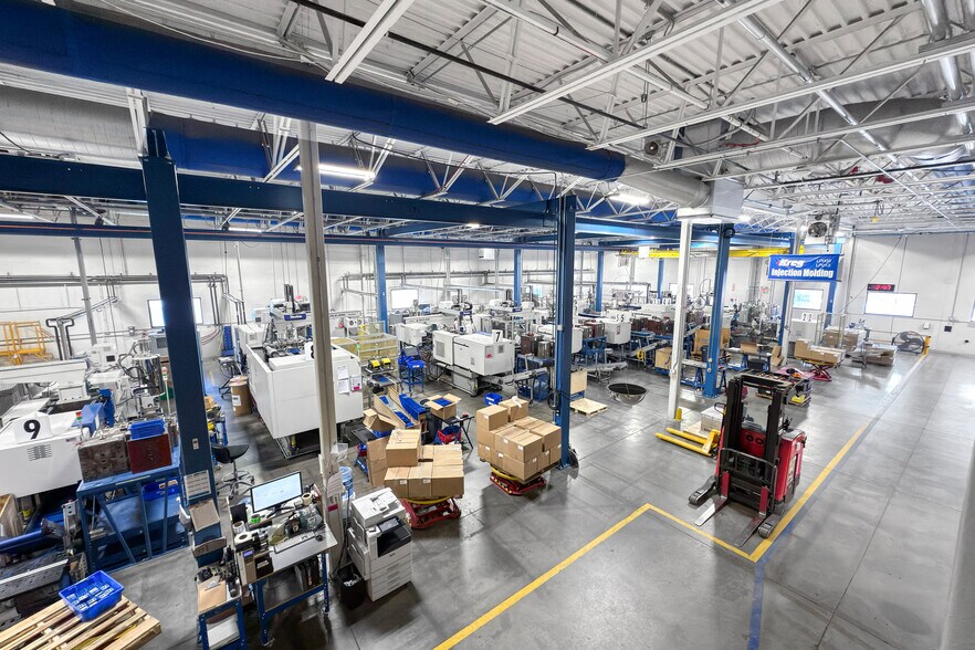 More Photos Of 201 Campus Dr, Huxley Industrial For Sale