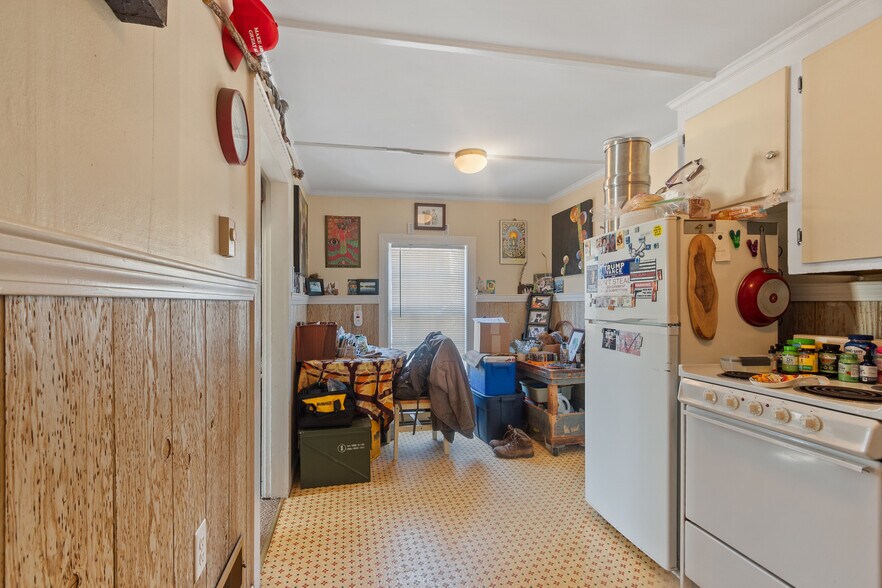 More Photos Of 561 Main St, Boxford General Retail For Sale