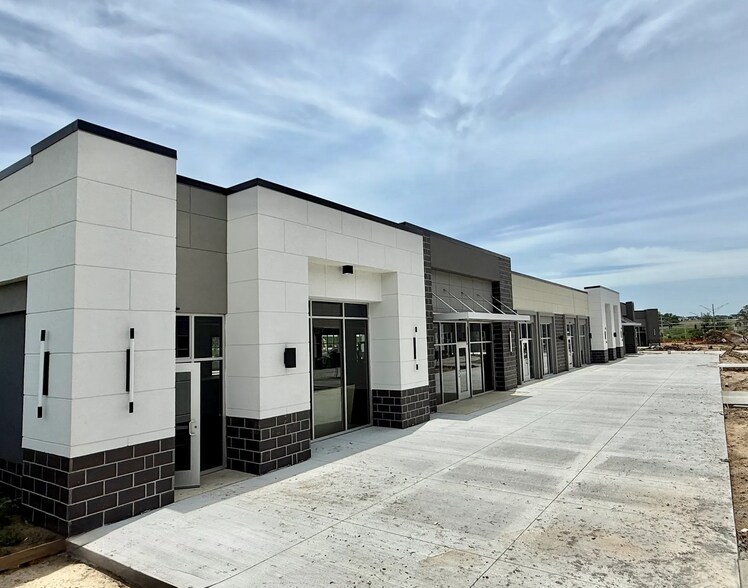 More Photos Of NEC N 180th & W Maple Rd, Omaha Unknown For Lease