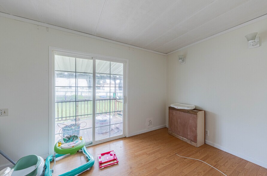 More Photos Of 10050 Reese Cir, Prunedale Warehouse For Sale