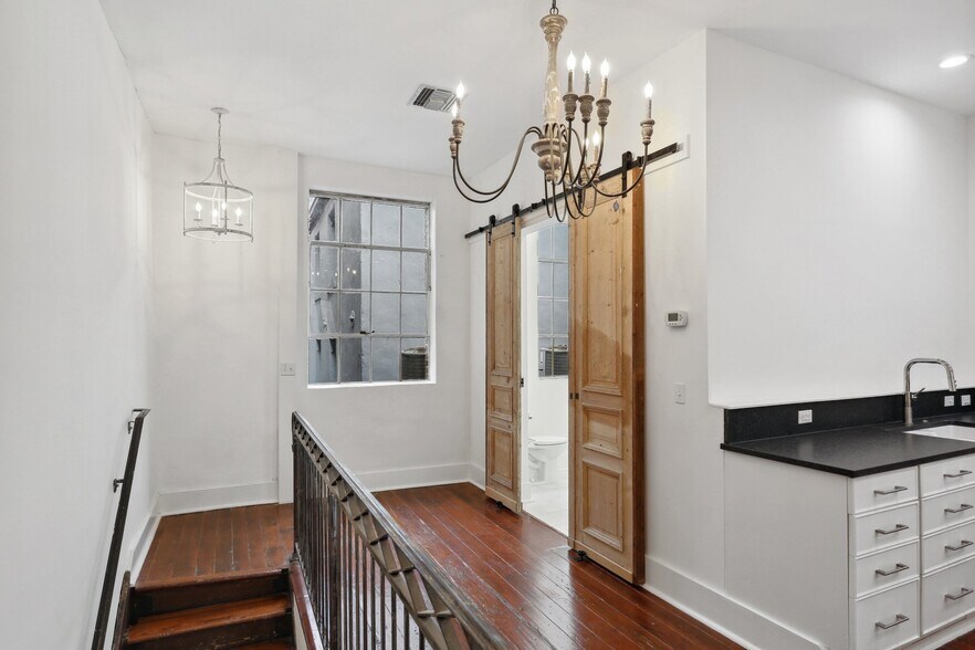 More Photos Of 235 Chartres St, New Orleans Storefront Retail Office For Sale