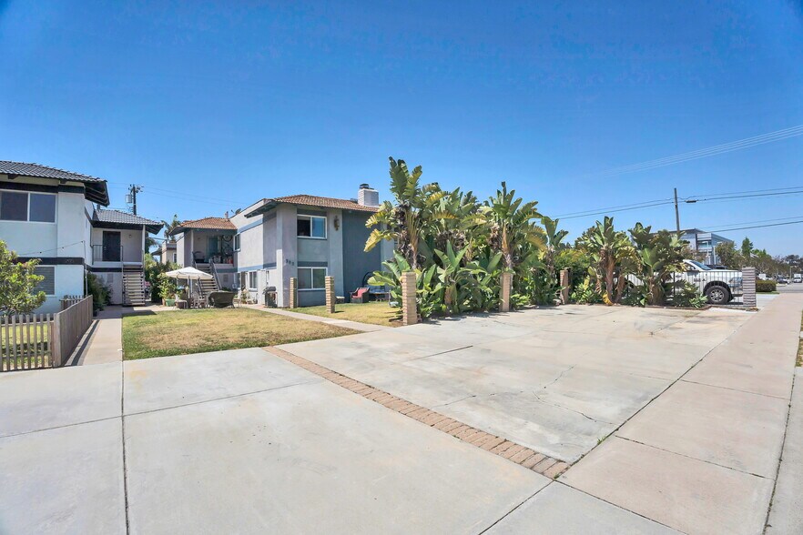 More Photos Of 203 Ogle St, Costa Mesa Multifamily For Sale
