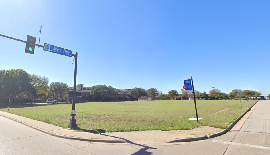 More Photos Of 4850 Airport Parkway, Addison Land For Sale