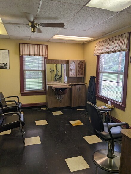 More Photos Of 2992 Wadsworth Rd, Norton Storefront Retail Residential For Sale