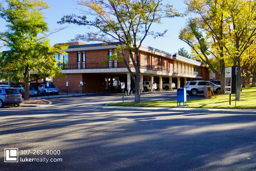 More Photos Of 940 E 3rd St, Casper Medical For Sale