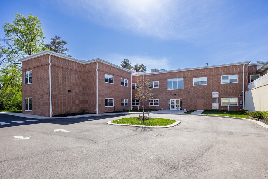 More Photos Of 685 Salina Rd, Sewell Healthcare For Sale