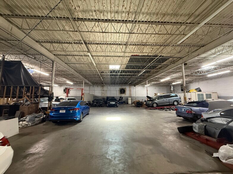 More Photos Of 2435 Stone Mountain Lithonia Rd, Lithonia Distribution For Lease