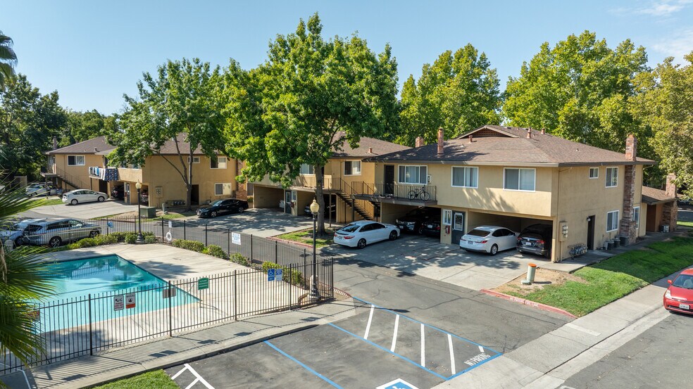 More Photos Of 2900 Channel Ct, Sacramento Apartments For Sale