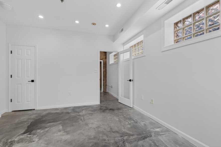 More Photos Of 1810 Florida Ave NW, Washington Storefront Retail Residential For Lease