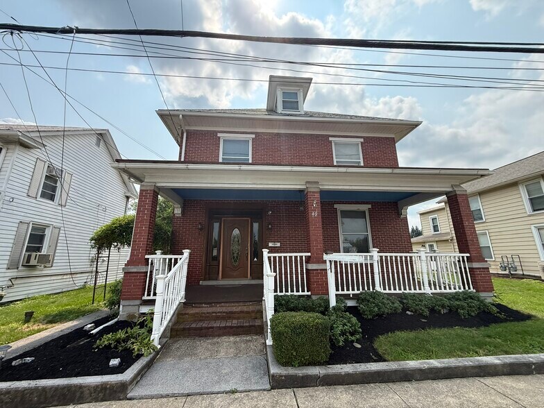 More Photos Of 40 Hockersville Rd, Hershey Freestanding For Sale