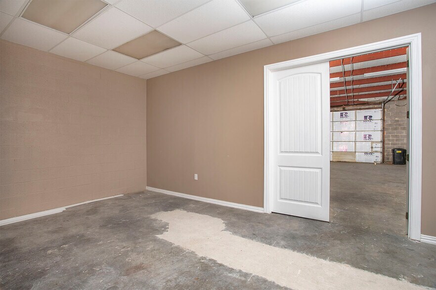 More Photos Of 3215-3235 S Southwest Loop 323, Tyler Unknown For Sale