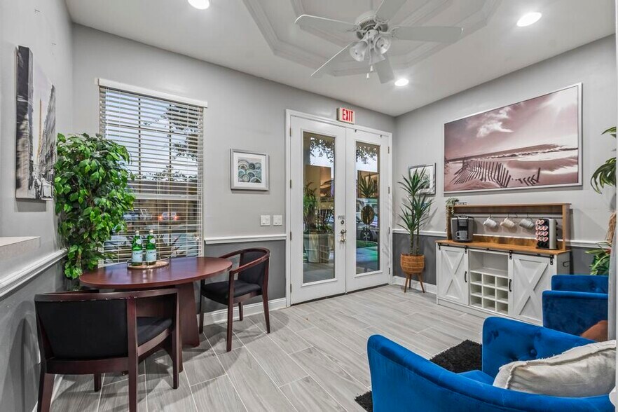 More Photos Of 4869 Palm Coast Pky NW, Palm Coast Office For Lease
