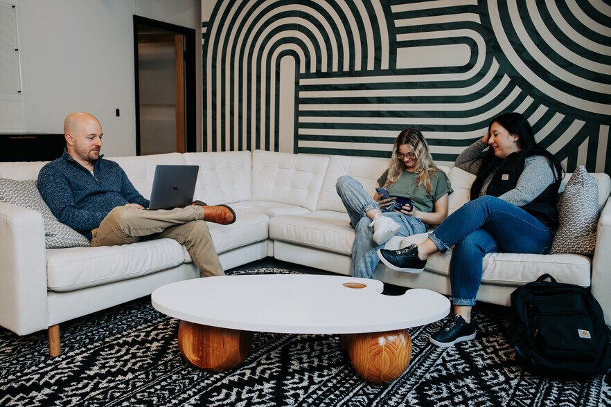 More Photos Of 181 E Center St, Marion Coworking Space