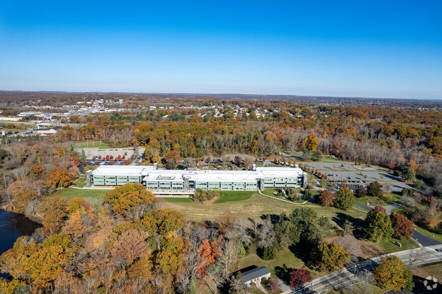 More Photos Of 1301 Atwood Ave, Johnston Office For Lease