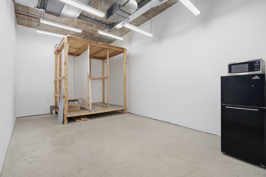 More Photos Of 260 Bowery, New York Apartments For Lease
