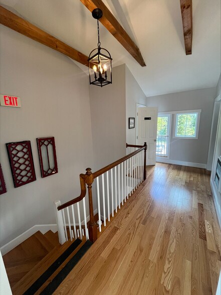 More Photos Of 683 Main St, Norwell Loft Creative Space For Lease