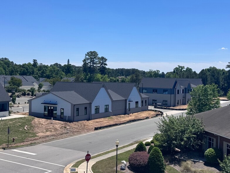 More Photos Of 50200 Governors Dr, Chapel Hill Unknown For Lease