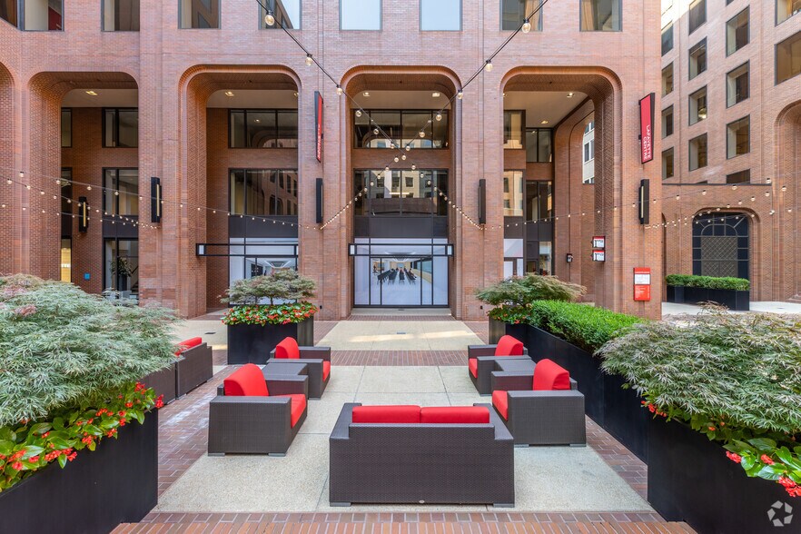 More Photos Of 1120 20th St NW, Washington Unknown For Lease