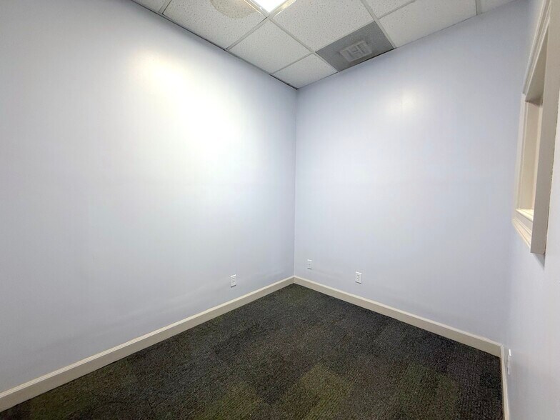 More Photos Of 125 W Pineview St, Altamonte Springs Medical For Lease
