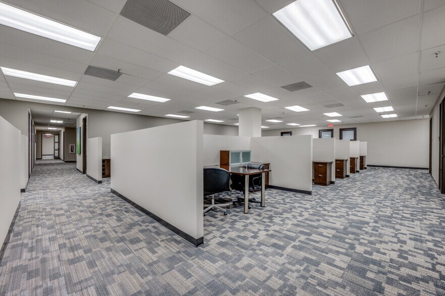 More Photos Of 10707 Corporate Dr, Stafford Coworking Space