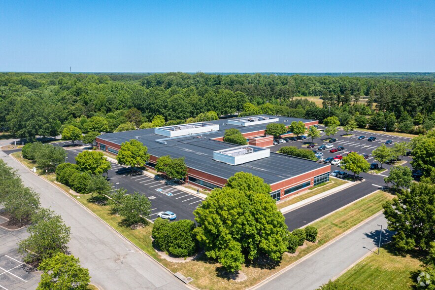 More Photos Of 8831 Park Central Dr, Richmond Office For Lease