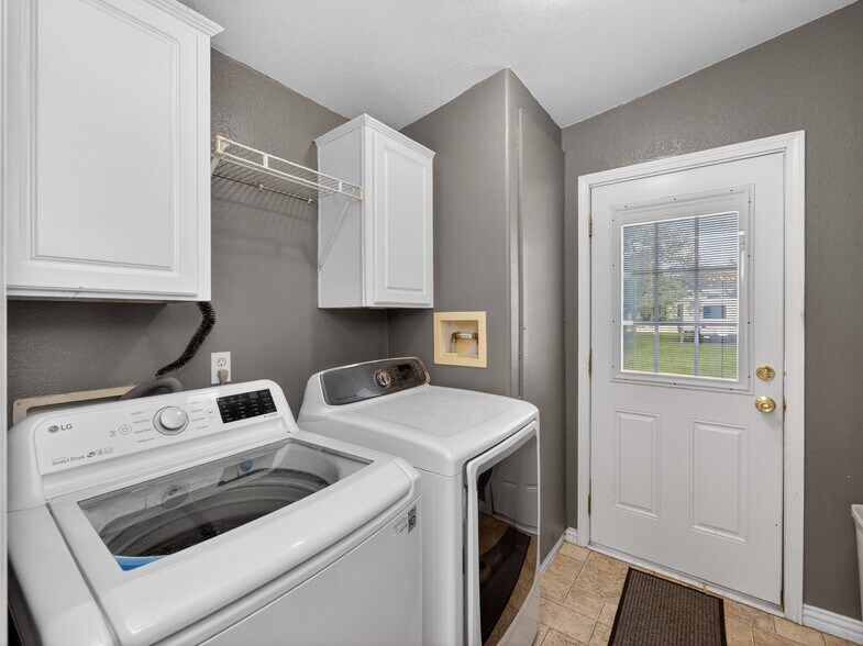 More Photos Of 279 Highline Dr, Bastrop Land For Sale