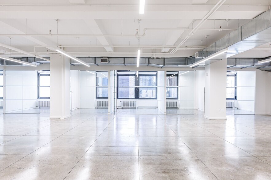 More Photos Of 330 Seventh Ave, New York Office For Lease