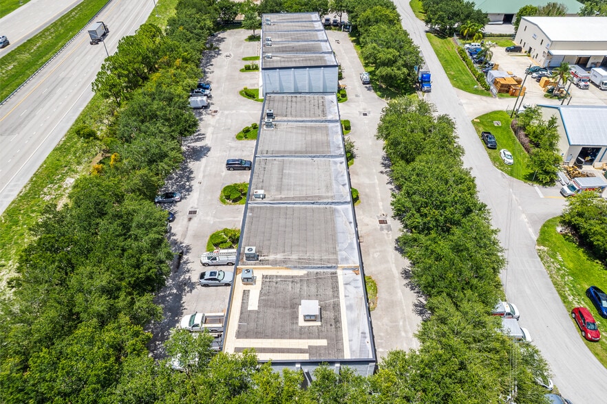 More Photos Of 1605-1613 91st Ct, Vero Beach Light Manufacturing For Sale