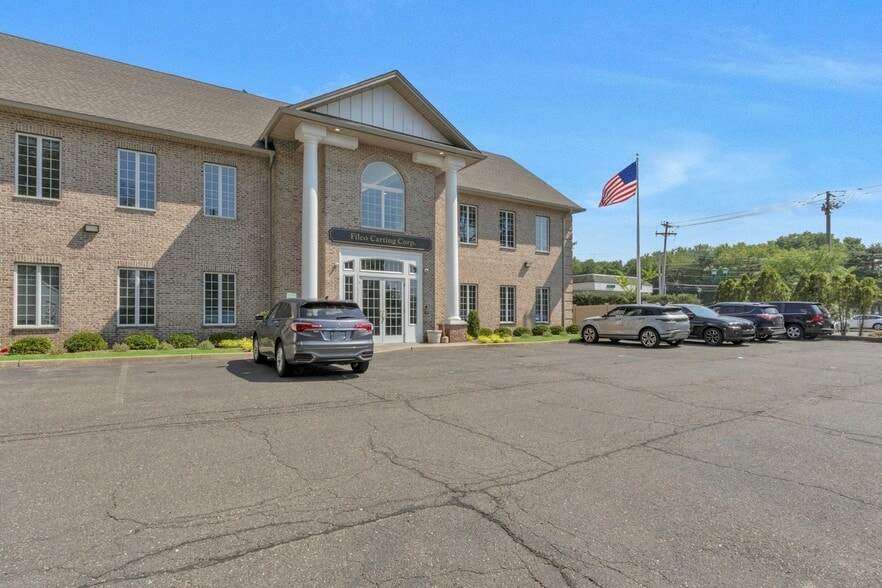 More Photos Of 161 Mckinley St, Closter Office For Sale