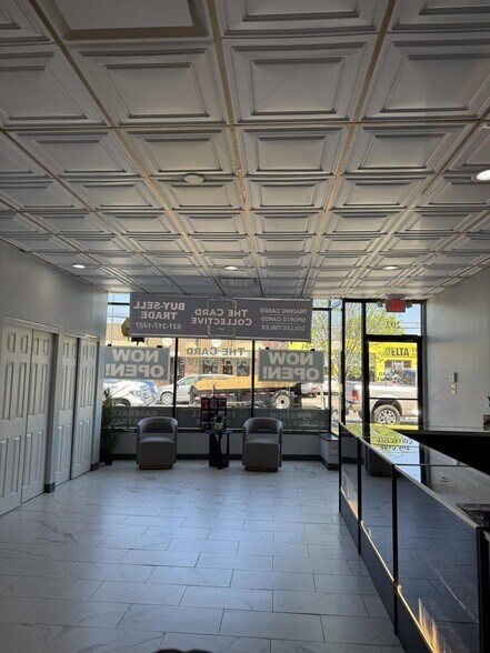 More Photos Of 202-206 E Main St, Patchogue Freestanding For Lease
