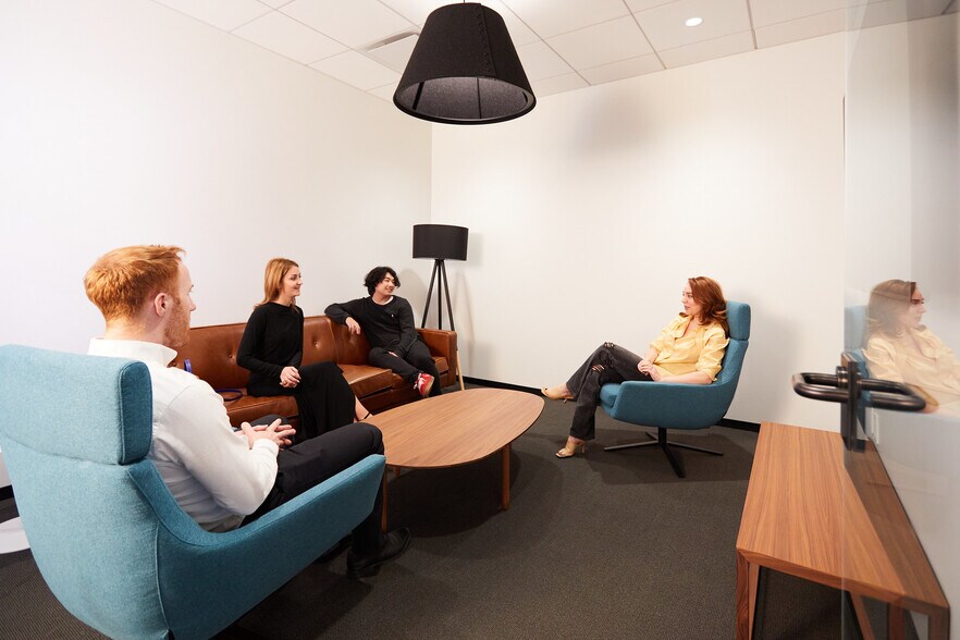 More Photos Of 2049 Century Park E, Los Angeles Office For Lease