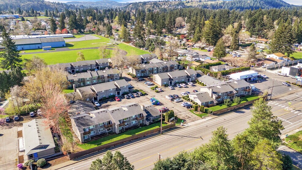 More Photos Of 17726 SE Division St, Portland Apartments For Sale