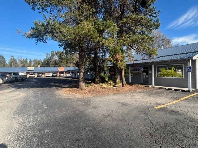 More Photos Of 51470 Highway 97, La Pine General Retail For Sale