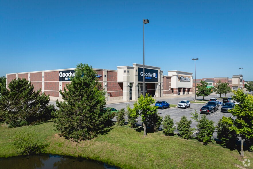 More Photos Of 10005-10101 Fremont Pike, Perrysburg Unknown For Lease